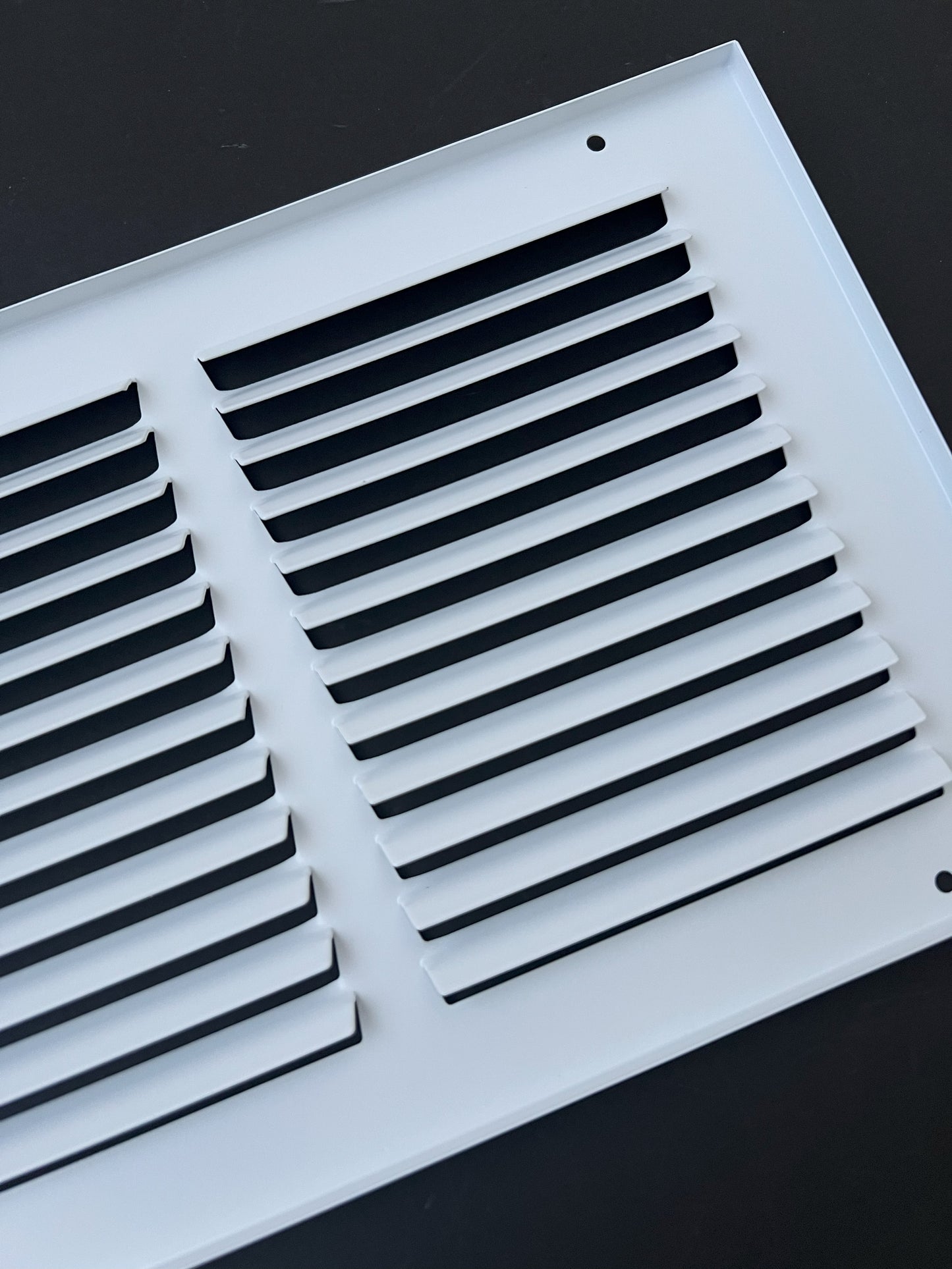 Fits 20x6 Duct Opening Stamped Steel Return Air Grille Vent Cover Grille for Sidewall and Ceiling in White Surface Dimensions: 21.75"W X 7.75"H (20" W x 6" H Duct Opening)