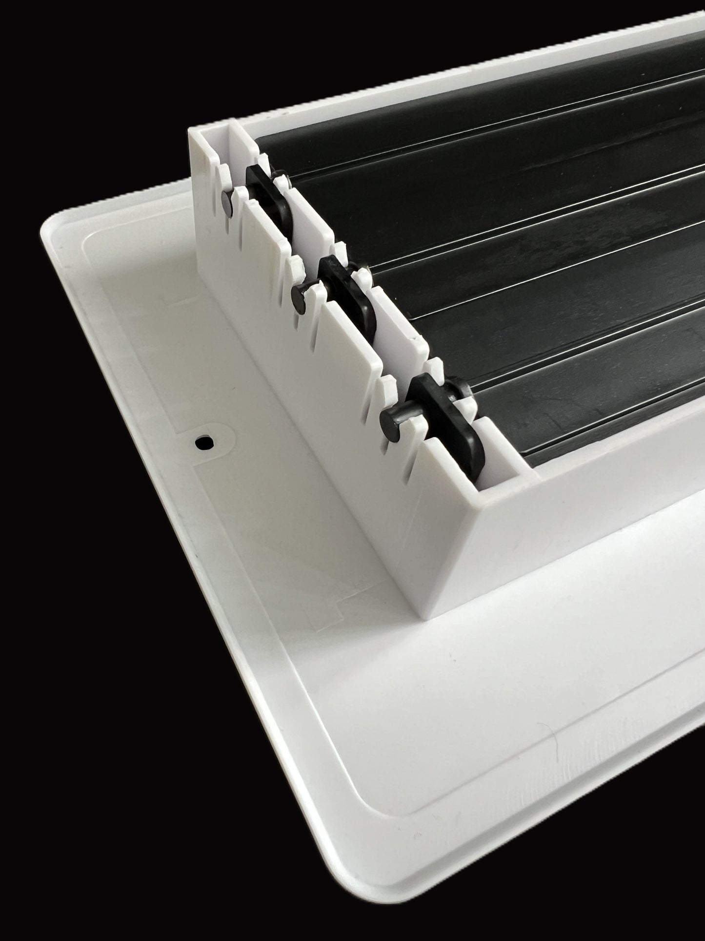 Two-way plastic side wall/ceiling register in white 8"w X 4"h for duct opening
